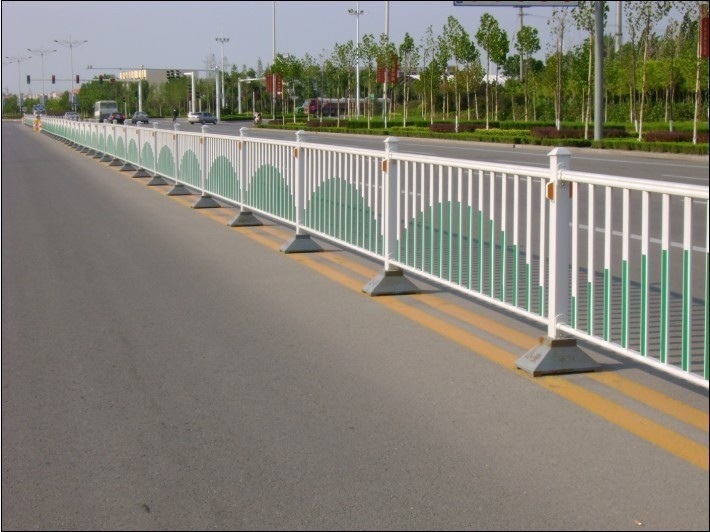 <a href='www.nwmtyx.cn' target='_blank'>市政護(hù)欄</a>