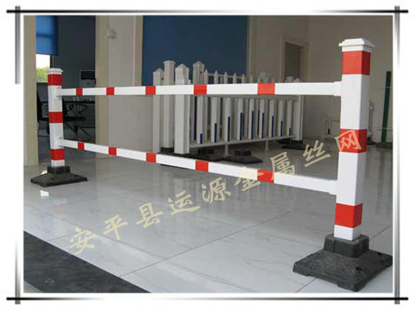 小區(qū)道路護欄